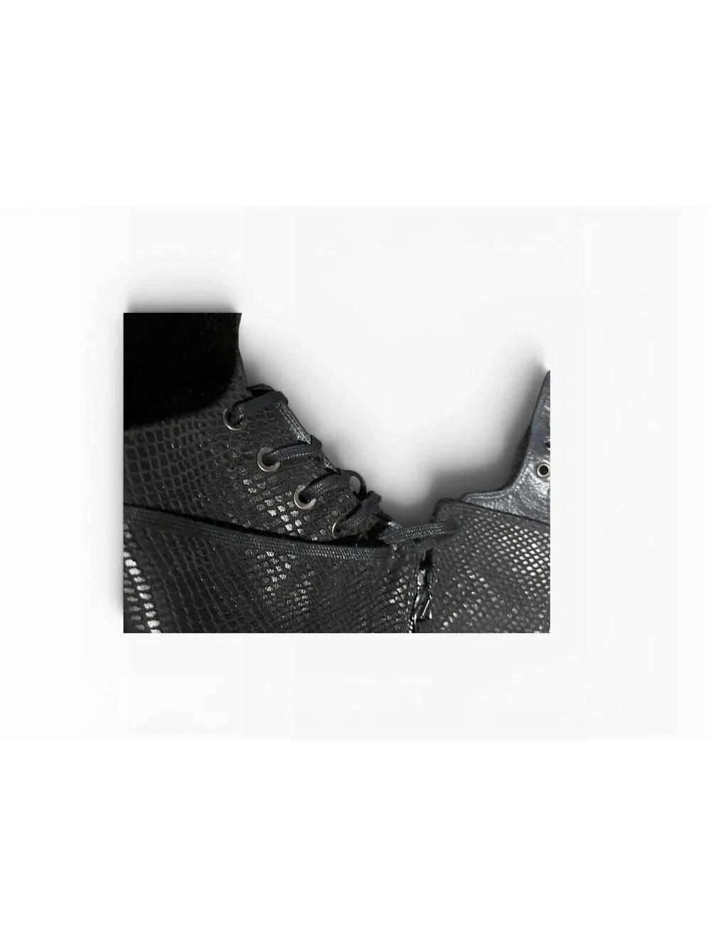 Stuart Weitzman Black Reptile Platform Lace Up Boots Women's 7.5 Estimated